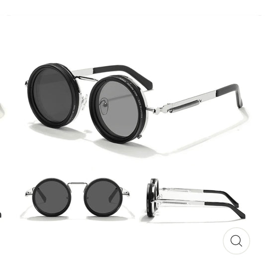 Zoom adjustable sunglass with light adjustment feature